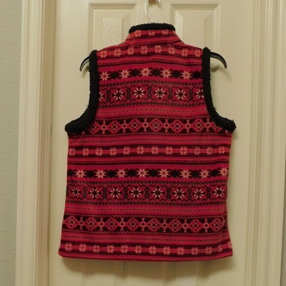 KIM ROGERS Womens Vest Red Fair Isle Pattern Fleece Petite Medium NWOT - Picture 3 of 3